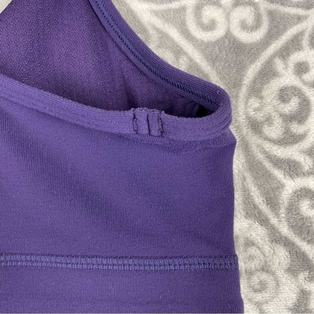 lululemon no limits tank lightweight built in bra purple baggy women's sz 8 - Picture 6 of 7